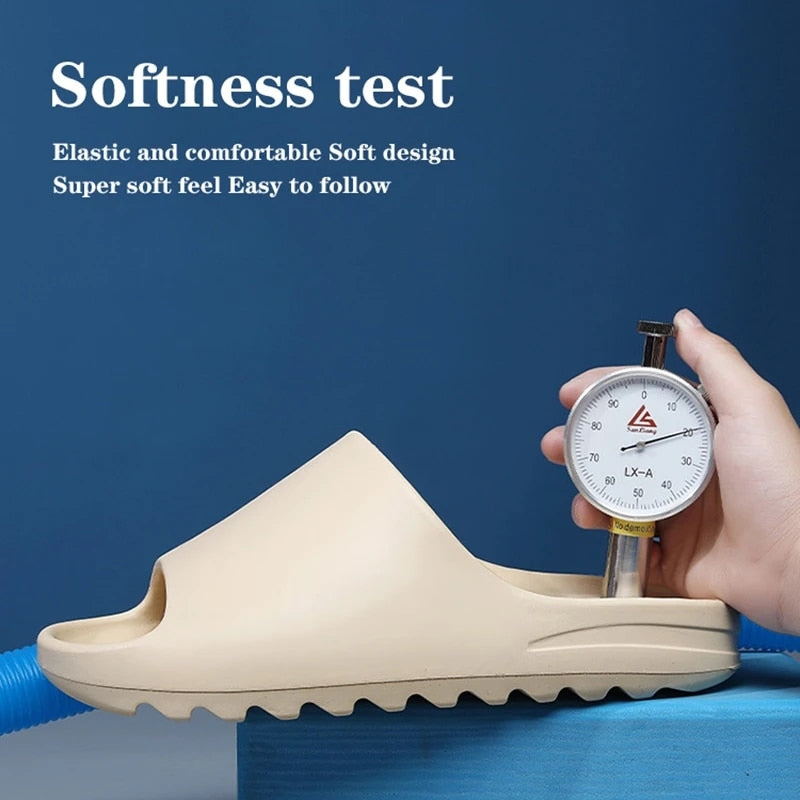 Slippers Original Women Men Brand Sandals Mujer Beach Casual Shoe EVA Slidee Men Yeezy Slides Summer Unisex Clogs Home Size36-45